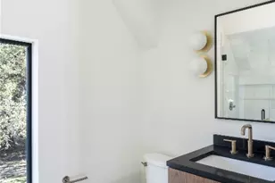 912 Jewell St, Austin, TX 78704 - Photo 29