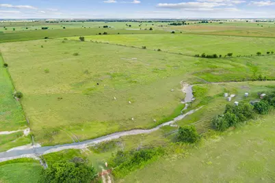 1700 Cr 322, Bartlett, TX 76511 - Photo 15