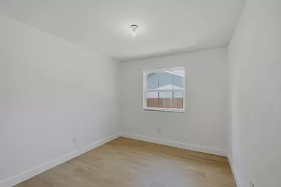11104 Ptarmigan Drive, Austin, TX 78758 - Photo 11
