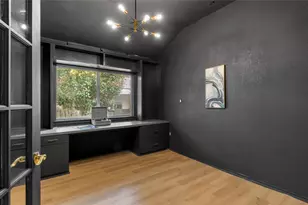 2527 Crenshaw Dr, Round Rock, TX 78664 - Photo 9