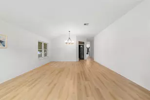 2527 Crenshaw Dr, Round Rock, TX 78664 - Photo 5