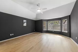 2527 Crenshaw Dr, Round Rock, TX 78664 - Photo 21