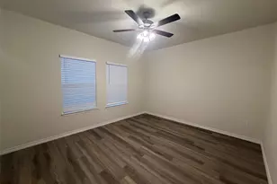 510 Whirlaway Dr, Jarrell, TX 76537 - Photo 13