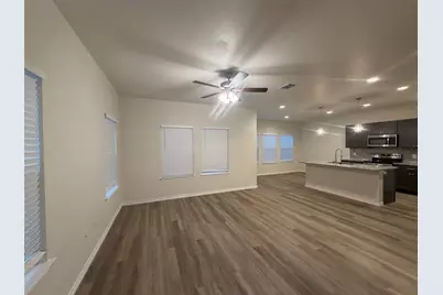 510 Whirlaway Drive #A, Jarrell, TX 76537 - Photo 3