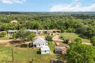 227 Henderson Ln, Lockhart, TX 78644 - Photo 35