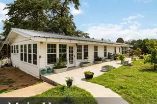 227 Henderson Ln, Lockhart, TX 78644 - Photo 3