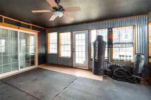 227 Henderson Ln, Lockhart, TX 78644 - Photo 19