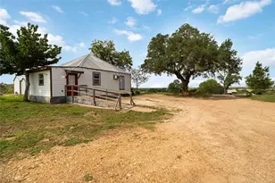 227 Henderson Ln, Lockhart, TX 78644 - Photo 21