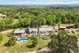 227 Henderson Ln, Lockhart, TX 78644 - Photo 37