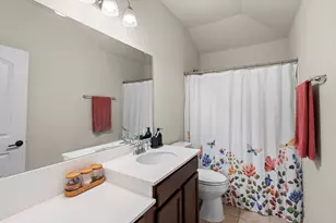 548 Purple Heart Dr, Buda, TX 78610 - Photo 21