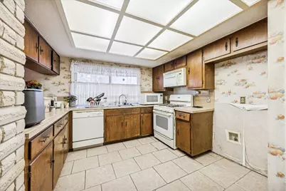 5600 E Martin Luther King Jr Boulevard, Austin, TX 78721 - Photo 11