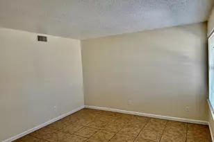 102 Lady Bird Ln, San Marcos, TX 78666 - Photo 9