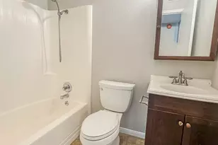 910 Duncan Ln, Austin, TX 78705 - Photo 7