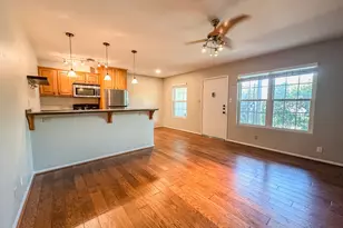 910 Duncan Ln, Austin, TX 78705 - Photo 1
