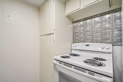 2413 Leon Street #104, Austin, TX 78705 - Photo 13