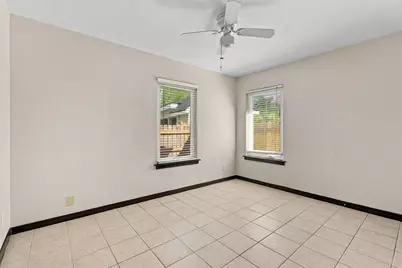 904 Plateau Circle, Austin, TX 78745 - Photo 15