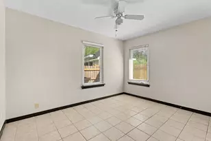 904 Plateau Cir, Austin, TX 78745 - Photo 15