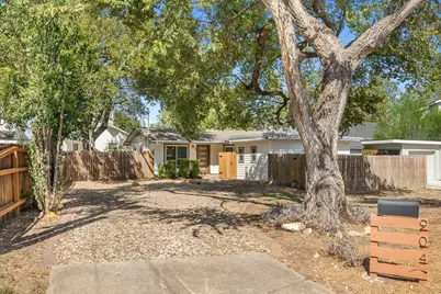 904 Plateau Circle, Austin, TX 78745 - Photo 1