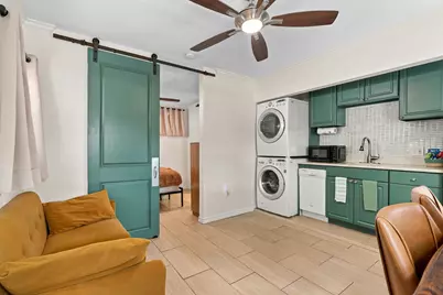 904 Plateau Circle, Austin, TX 78745 - Photo 19