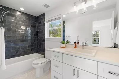 605 Harris Avenue, Austin, TX 78705 - Photo 23