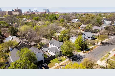 605 Harris Avenue, Austin, TX 78705 - Photo 33