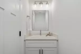 605 Harris Ave, Austin, TX 78705 - Photo 23