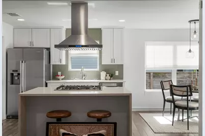 605 Harris Avenue, Austin, TX 78705 - Photo 15