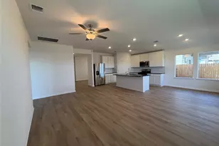 109 Holmby Dr, Hutto, TX 78634 - Photo 3