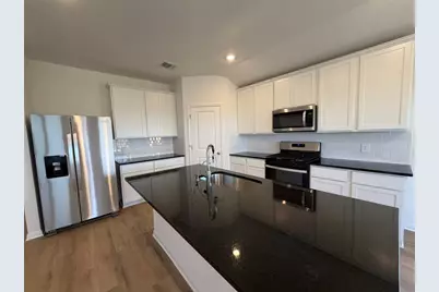 109 Holmby Drive, Hutto, TX 78634 - Photo 5