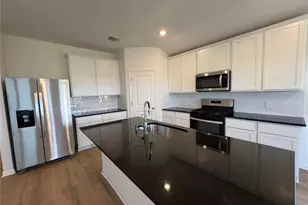 109 Holmby Dr, Hutto, TX 78634 - Photo 5