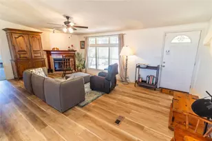 250 Rocky Rd, Lockhart, TX 78644 - Photo 13