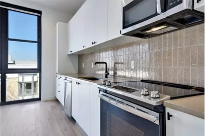 800 Embassy Drive #416, Austin, TX 78702 - Photo 5