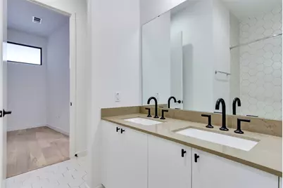 800 Embassy Drive #416, Austin, TX 78702 - Photo 9