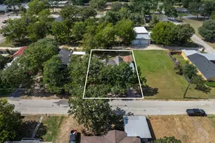 488 7th St, Somerville, TX 77879 - Photo 3