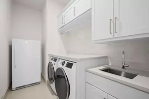 900 Bristol Crk Bnd, Austin, TX 78738 - Photo 19