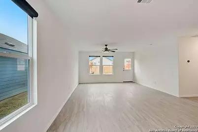 10707 Margarita Loop, San Antonio, TX 78109 - Photo 3
