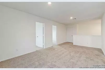 10707 Margarita Loop, San Antonio, TX 78109 - Photo 19
