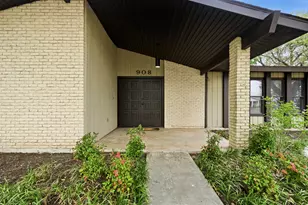 908 Vogel Dr, Lockhart, TX 78644 - Photo 5