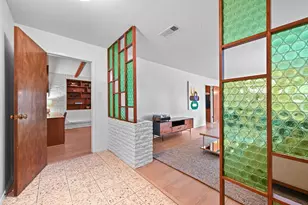 908 Vogel Dr, Lockhart, TX 78644 - Photo 7