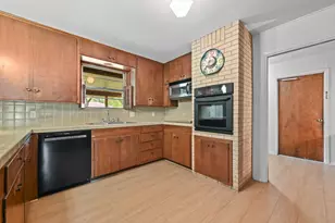 908 Vogel Dr, Lockhart, TX 78644 - Photo 17