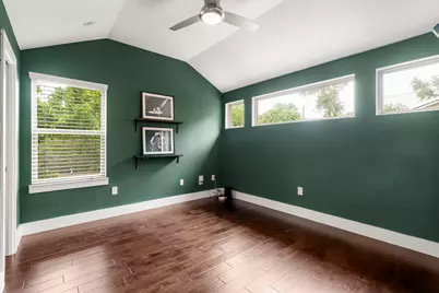 5204 Samuel Huston Avenue, Austin, TX 78721 - Photo 33