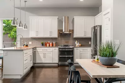 5204 Samuel Huston Avenue, Austin, TX 78721 - Photo 13