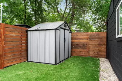5204 Samuel Huston Avenue, Austin, TX 78721 - Photo 35