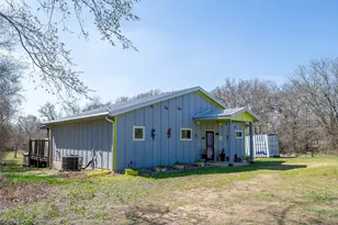 5672 FM86, Luling, TX 78648 - Photo 1
