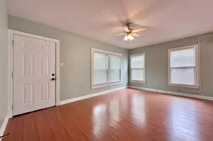 914 E 39th St, Austin, TX 78751 - Photo 3
