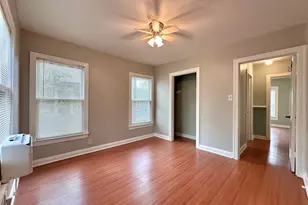 914 E 39th St, Austin, TX 78751 - Photo 15
