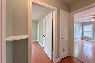 914 E 39th St, Austin, TX 78751 - Photo 9
