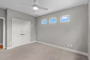 913 Stobaugh St, Austin, TX 78757 - Photo 33
