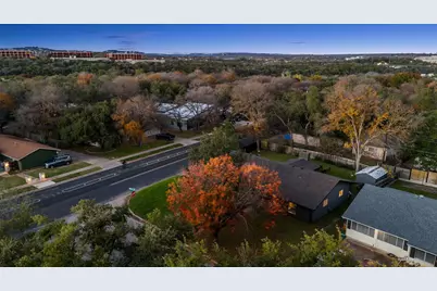 2504 Wildgrove Drive, Austin, TX 78704 - Photo 33