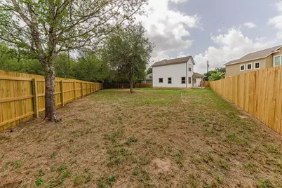 122 W Kikipua Lane, Bastrop, TX 78602 - Photo 19